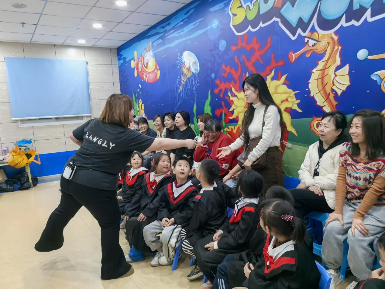 天童美语:如何提高孩子的写作能力(图2) 天童美语:如何提高孩子的写作能力(图2)